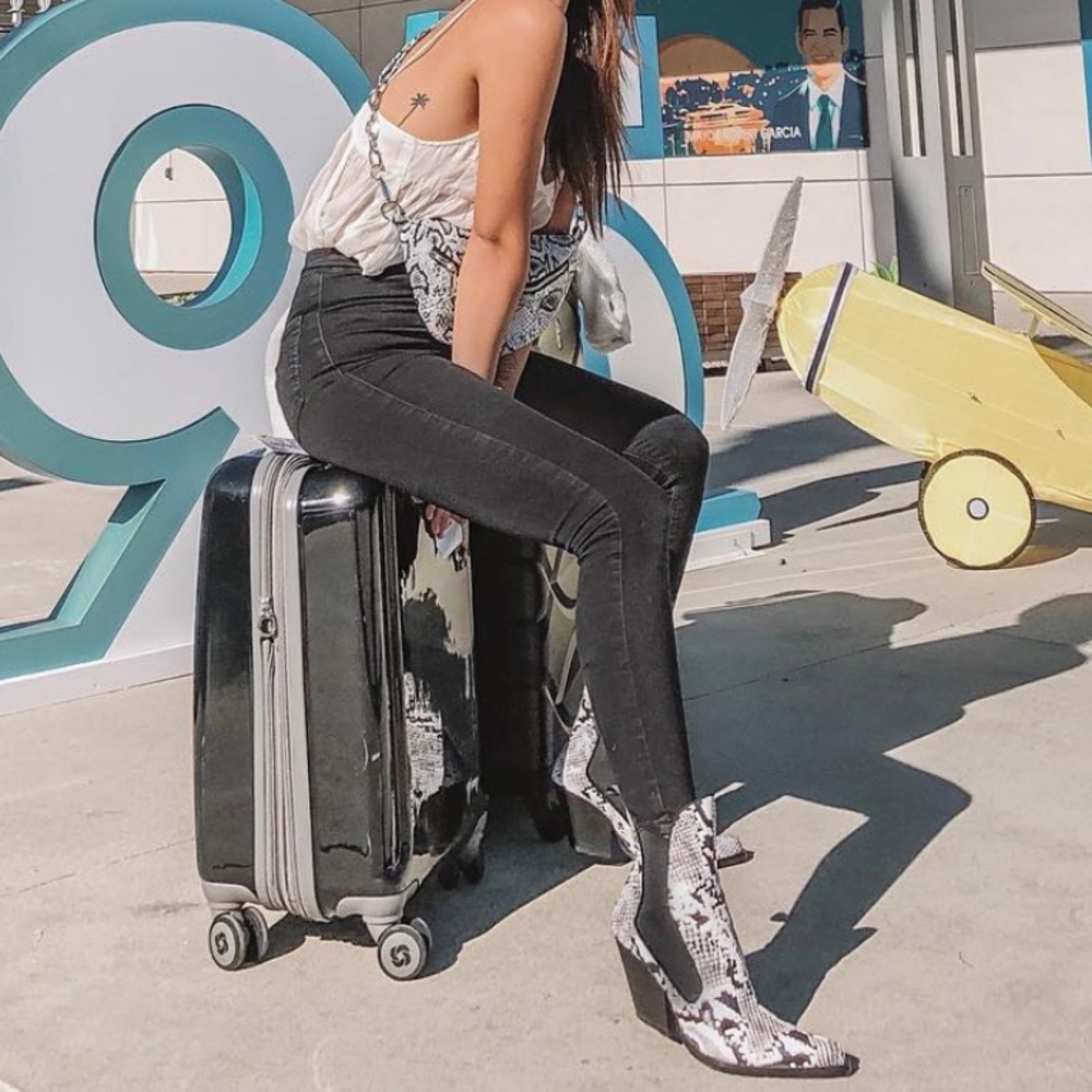 🕸TOPSHOP JONI BLACK JEANS🕸